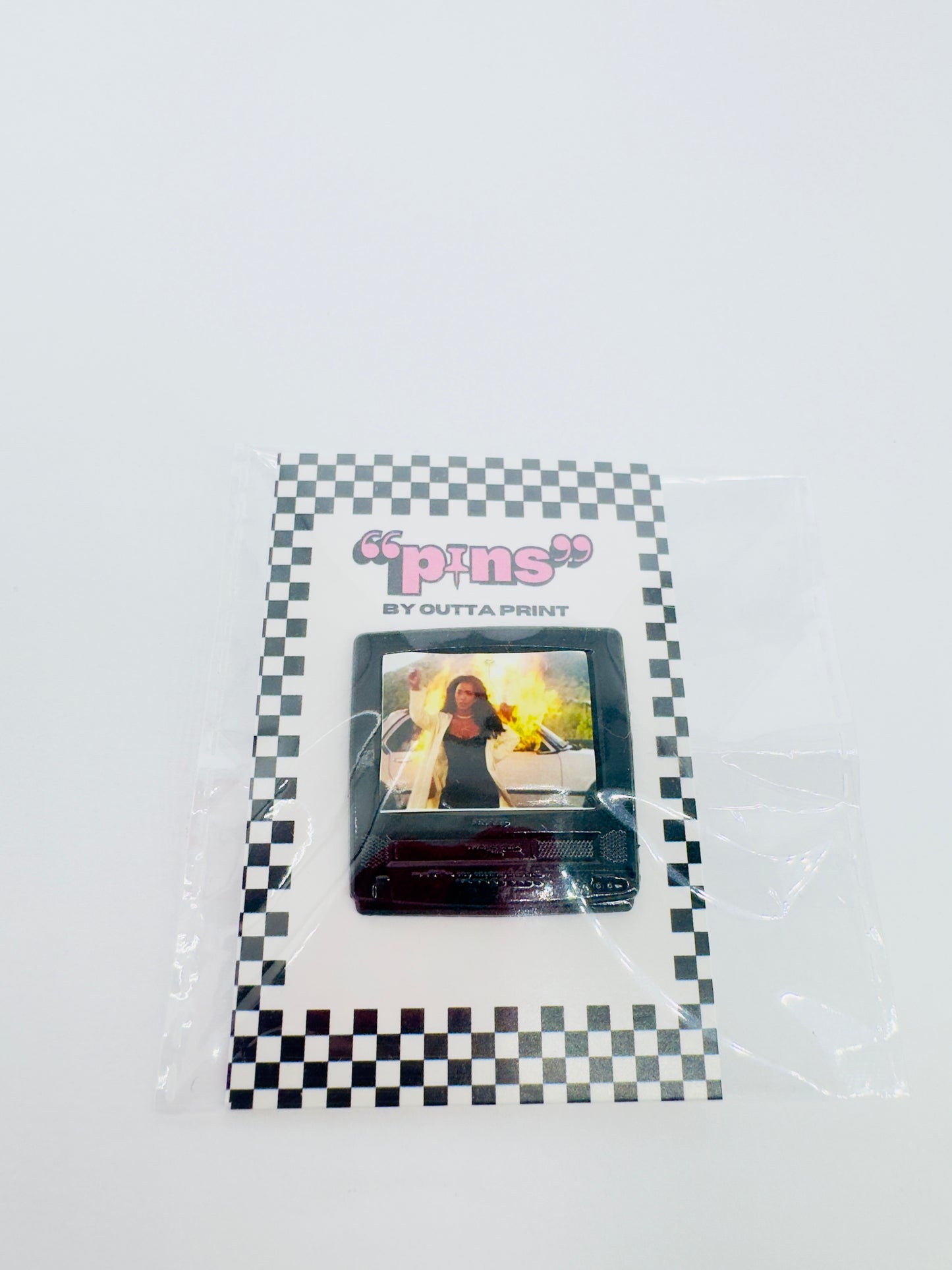 TV ON PINS