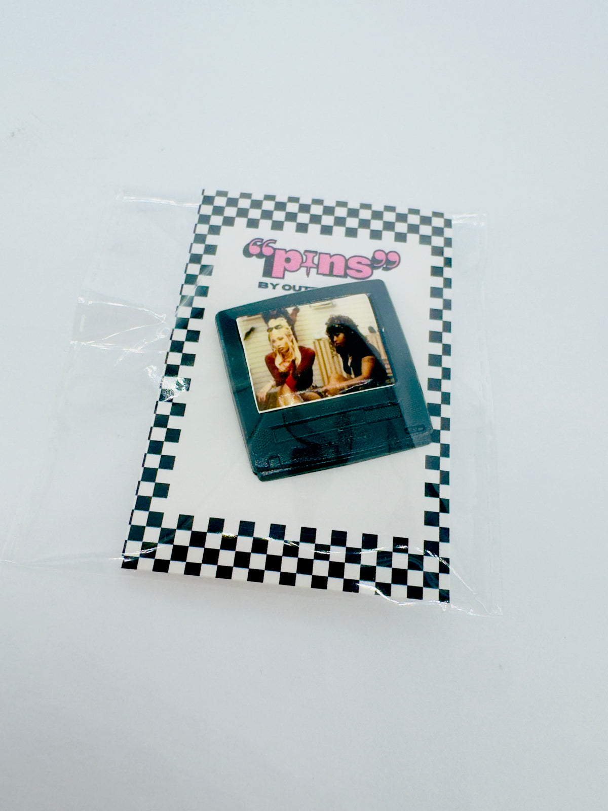TV ON PINS
